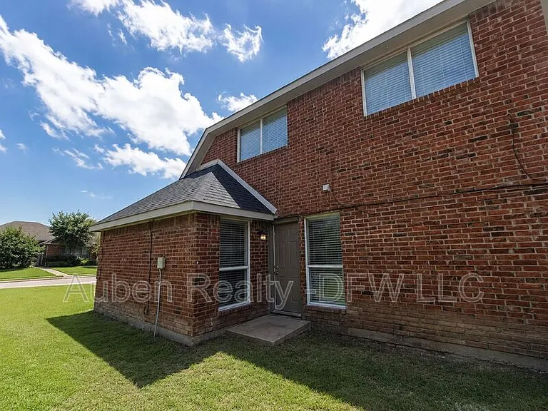 434 Chestnut Ln — Photo 22