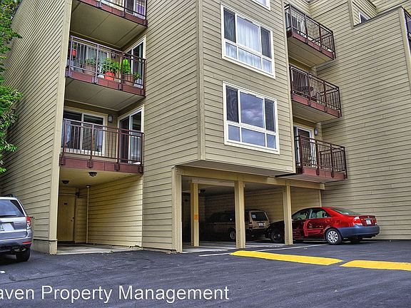 2nd image of 5832 NE 75th St Unit E101