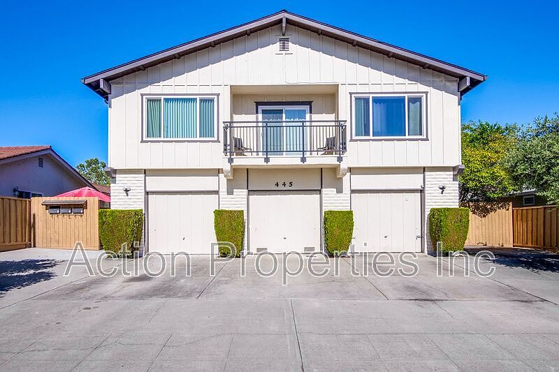 1st image of 445 Carneros Ave #1