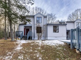 7 Castagnolia Dr, Lake Harmony, PA