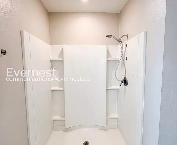 1630 Spray Ter — Photo 19