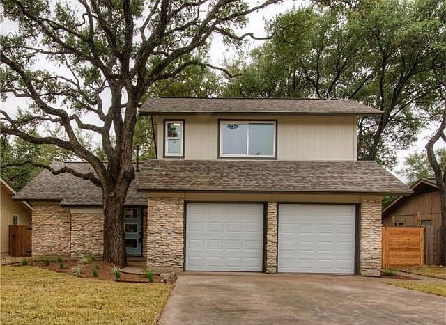 1st image of 911 Acorn Oaks Dr