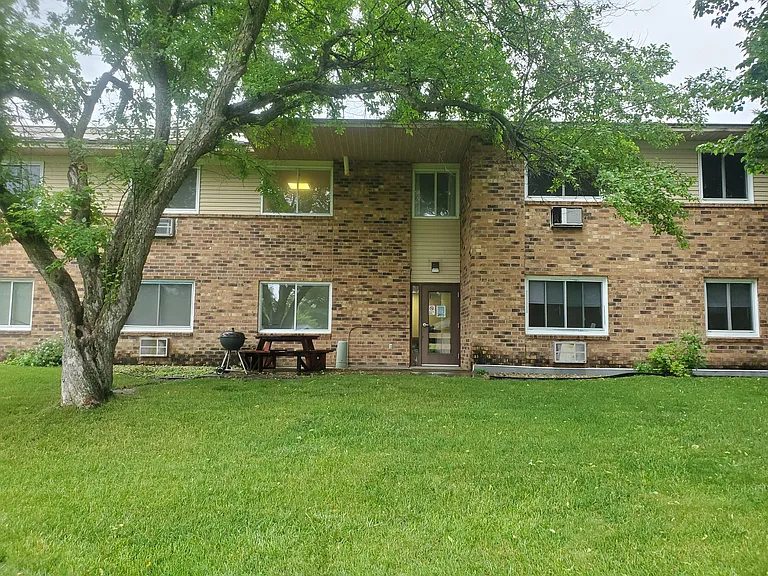 1280 Plainview Rd #8 — Photo 9