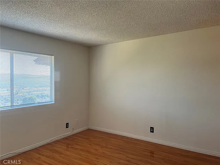 238 Hillcrest Dr — Photo 12