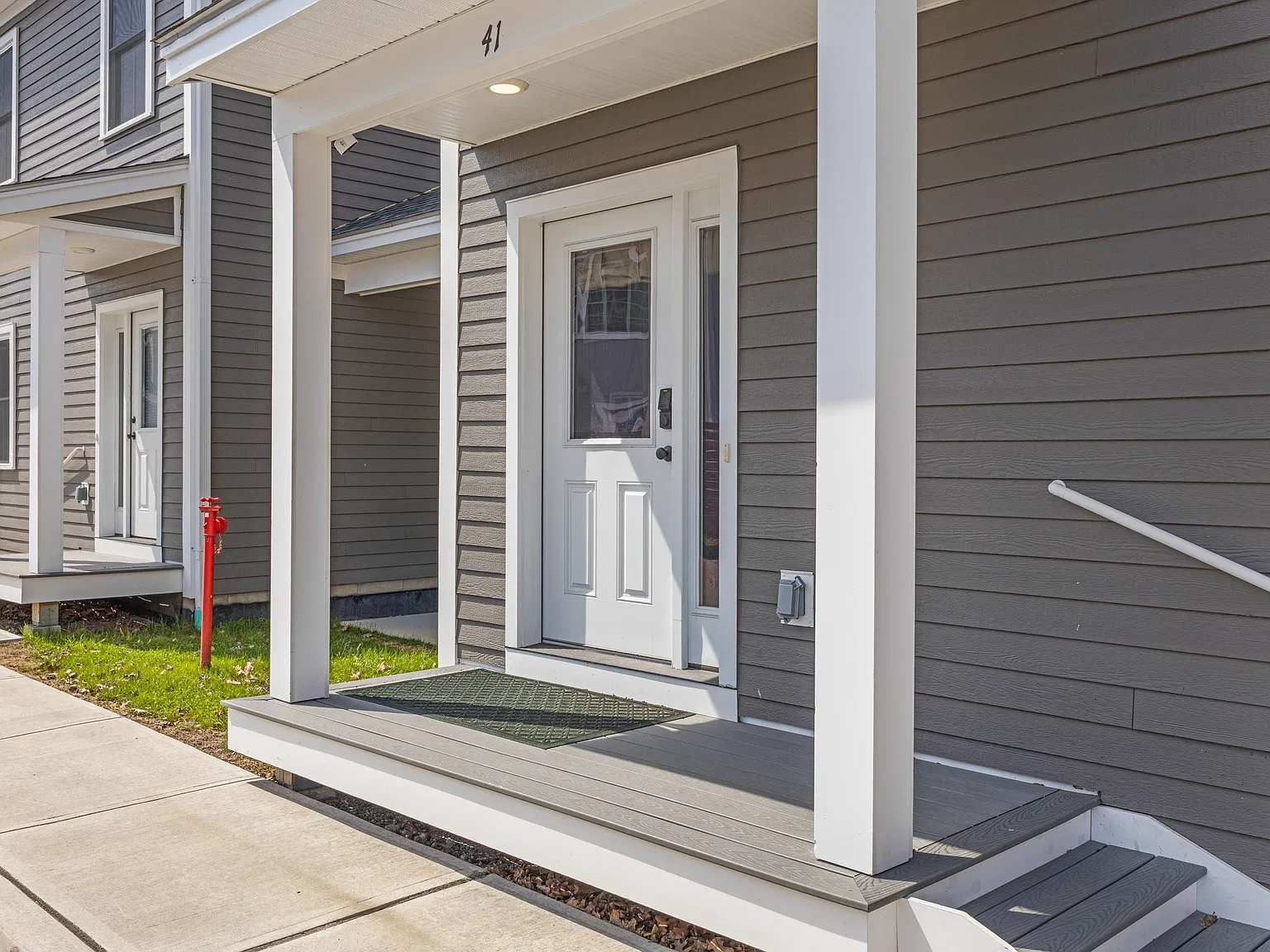3 bed, 1292 sqft, $3,500 — Photo 3