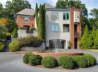 2531 Whitecastle Dr, Midlothian, VA 23113