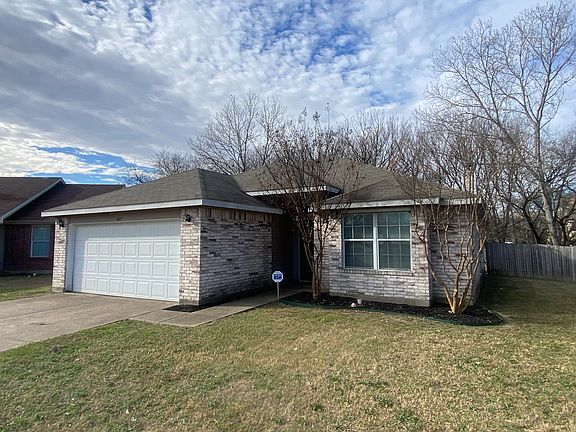 2nd image of 1417 Marena Moore Ct