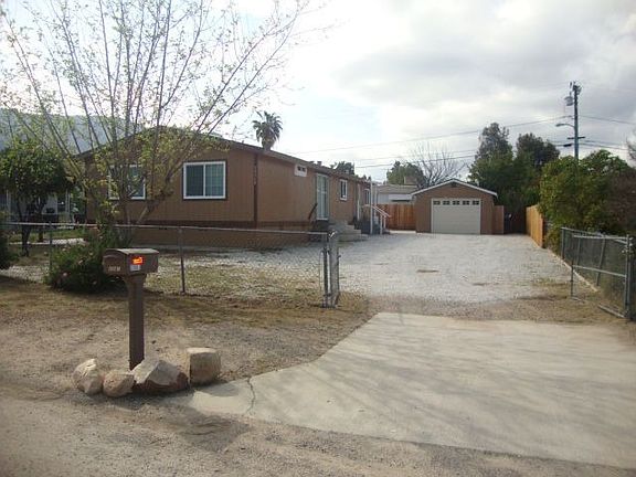 4th image of 33061 Olive Tree Ln