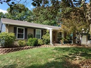511 Stephanie Ln, Ballwin, MO