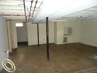 3rd image of 9135 Gillman St