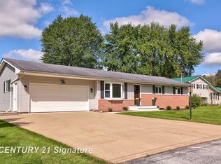 4369 Meadowbrook Dr, Freeland, MI 48623