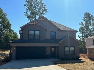 121 Woodstone Ln, Statesville, NC 28625