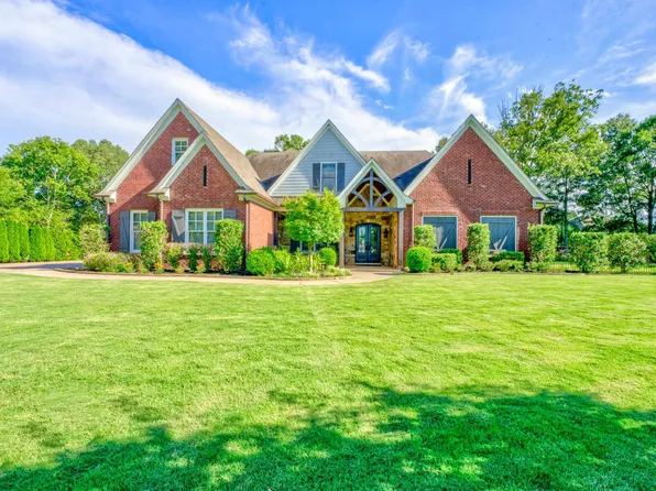 60 Russell Hill Cv, Piperton, TN 38017