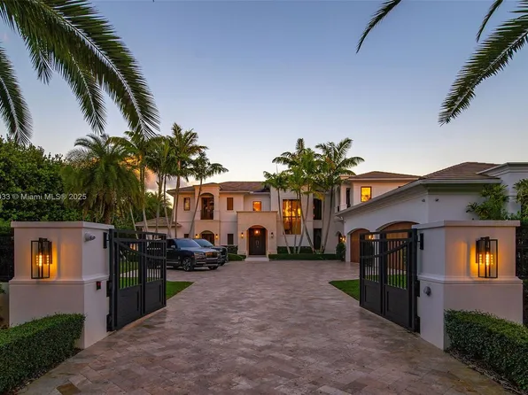 8955 SW 63rd Ct, Pinecrest, FL 33156