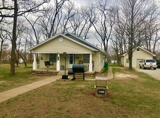 324 S Elm St, Mountain Grove, MO 65711