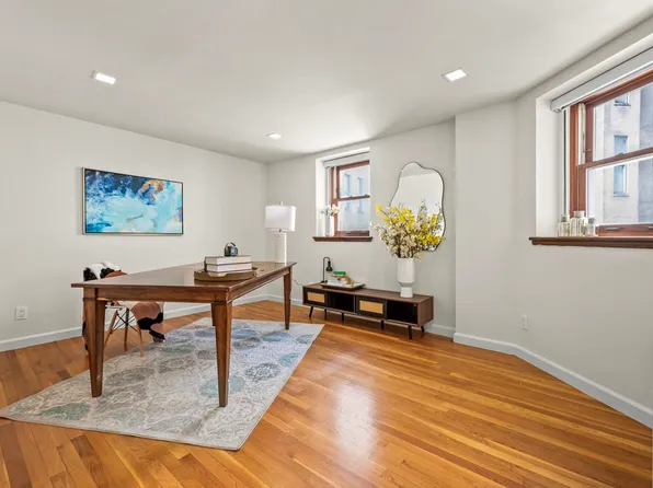 305 Second Avenue image 10 of 32