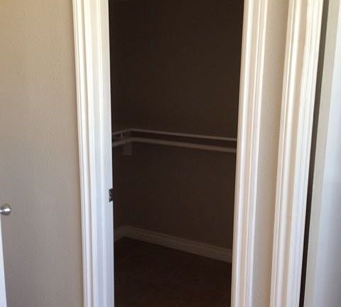 5th image of 3987 Illinois St #3