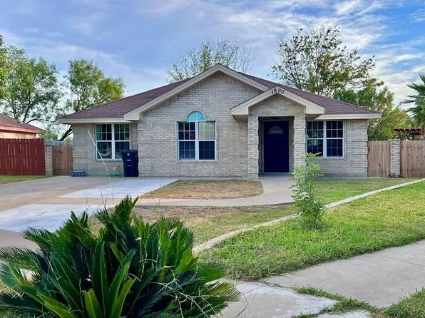 1890 Timberwood Dr, Eagle Pass, TX 78852