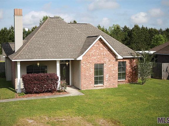 2nd image of 32794 Hemingway Dr