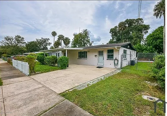 3 bed, 1310 sqft, $1,900 — Photo 3