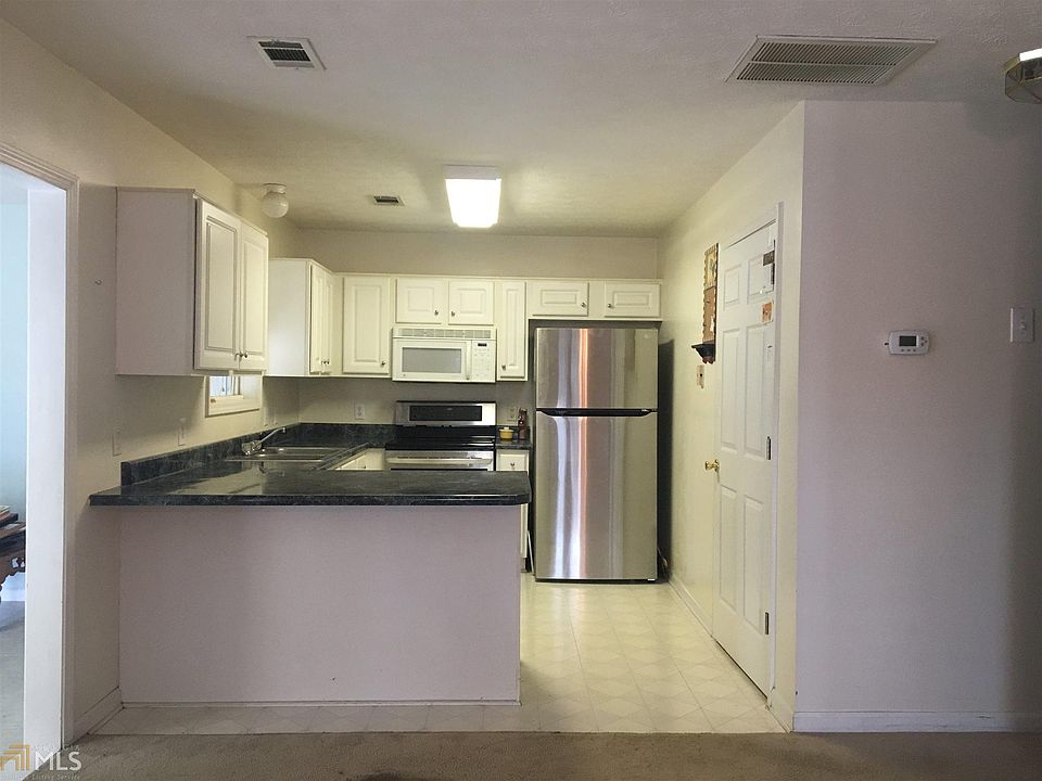 2nd image of 331 Ridge Way