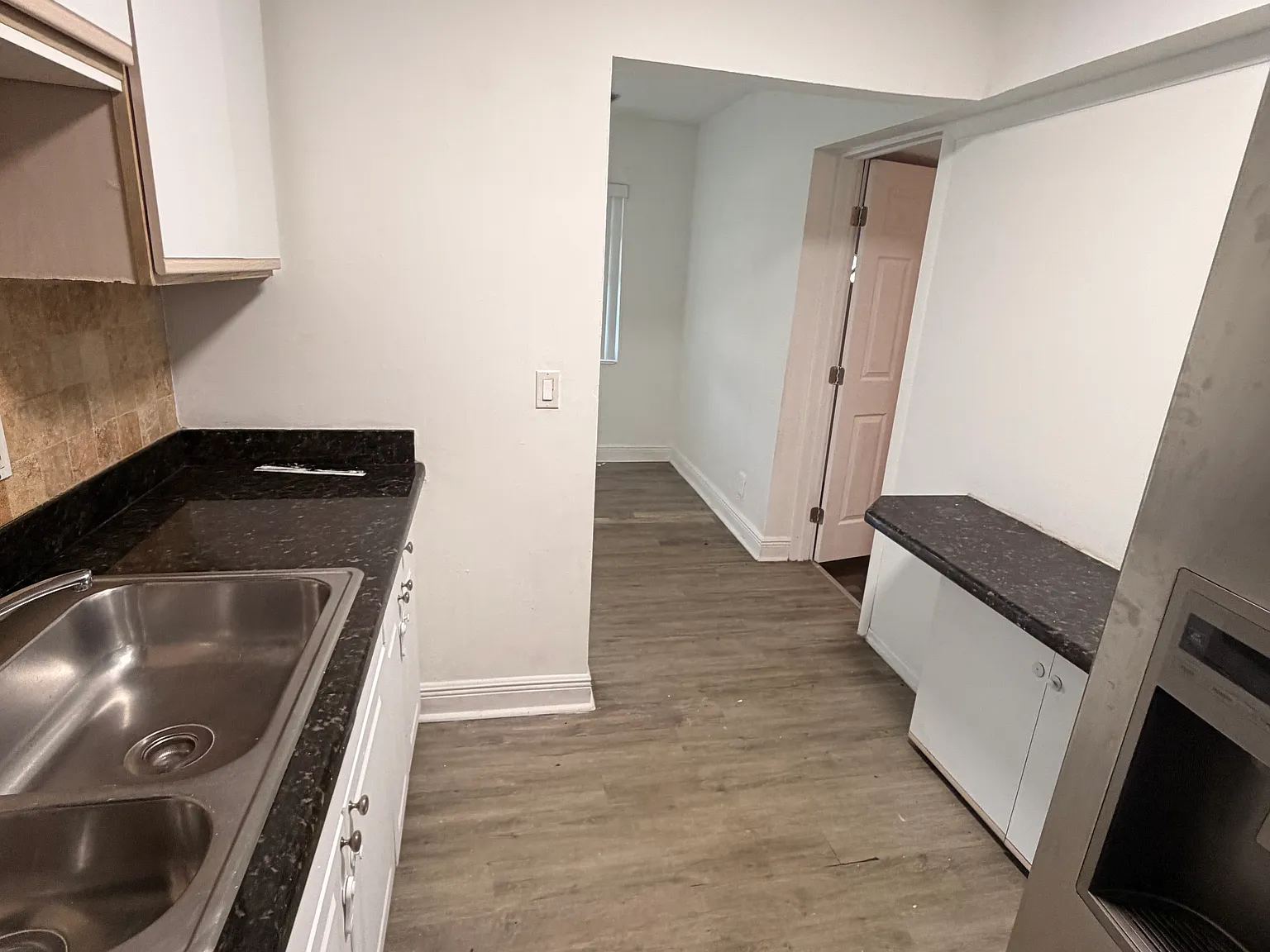 2 bed, 1250 sqft, $2,150 — Photo 2