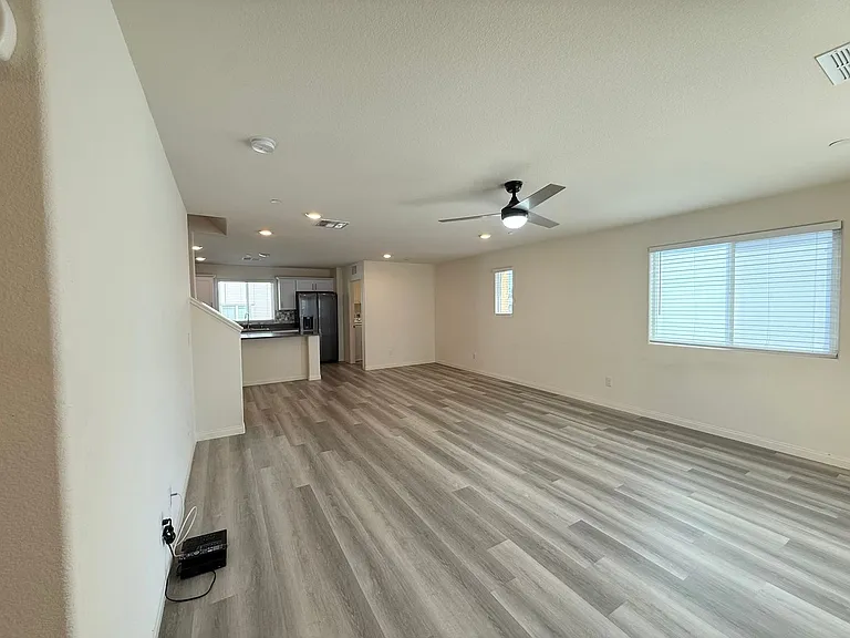 3720 Brilliant Sunset St — Photo 10