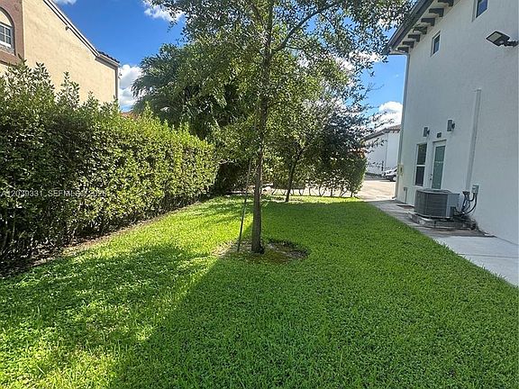 2nd image of 6410 SW 139th Avenue Rd #203