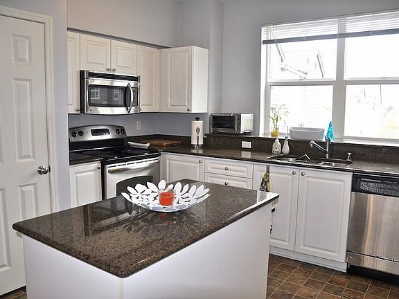 3rd image of 3116 164th St SW APT 206