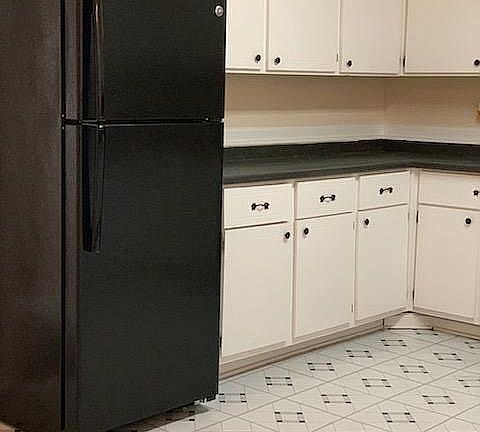 2nd image of 3226 Thirteen Colony Mall APT 2B