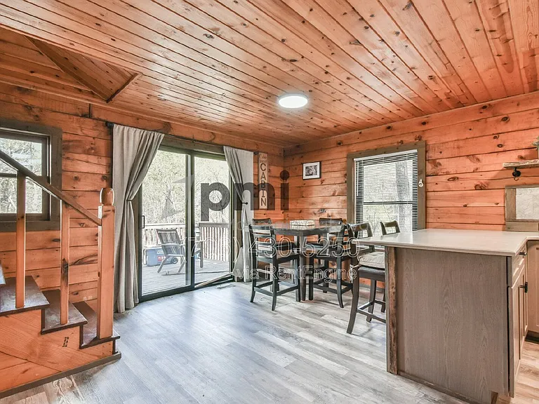 230 Silver Maple Ln — Photo 6