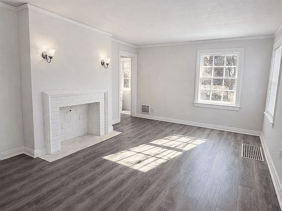 2nd image of 1004 Linda Vista Ave APT 4