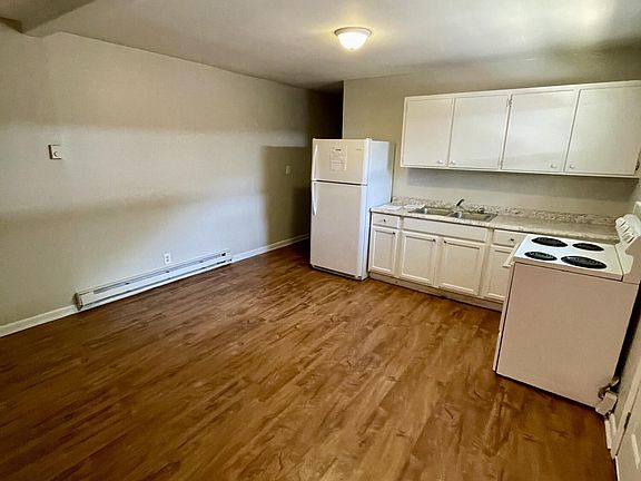 4th image of 163 Glenwood Dr #163 & 165
