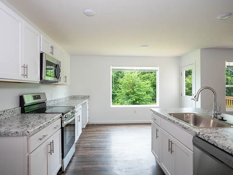 2120 Durango Dr — Photo 2