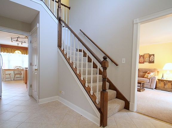 4th image of 840 Durham Ln