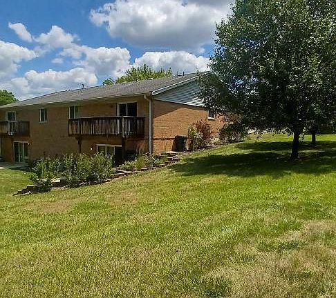 4th image of 713 Red Deer Ln