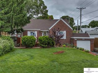 7109 Minne Lusa Blvd, Omaha, NE 68112