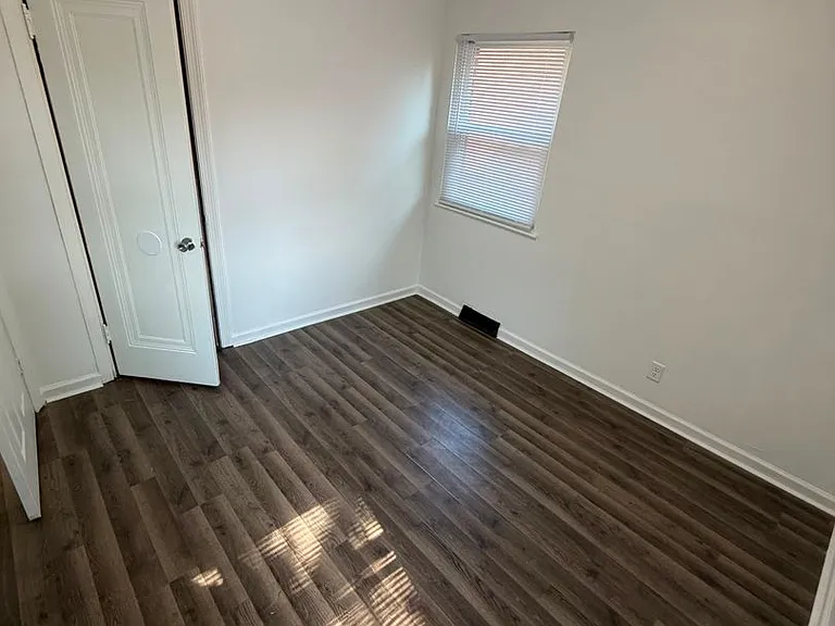 207 Taft St — Photo 17