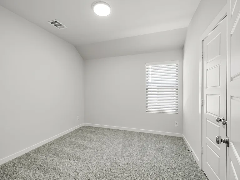 1136 Del Rio Dr — Photo 19