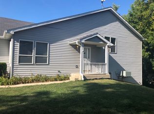 121 N McAree Rd, Waukegan, IL 60085