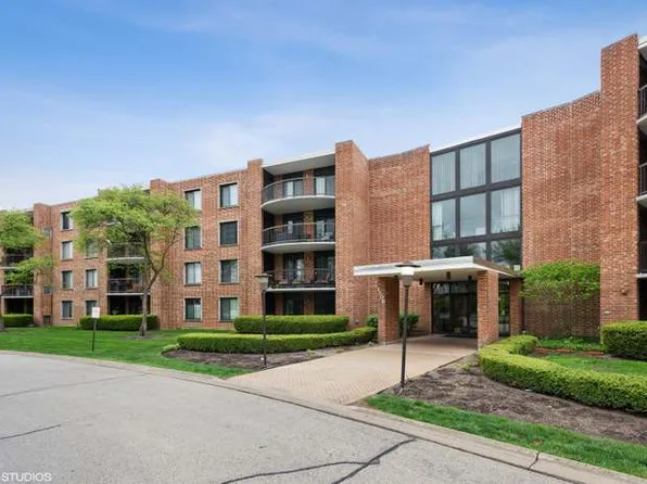 1505 E Central Rd, Arlington Heights, IL