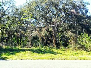 904 N Calhoun St, Fernandina Beach, FL 32034