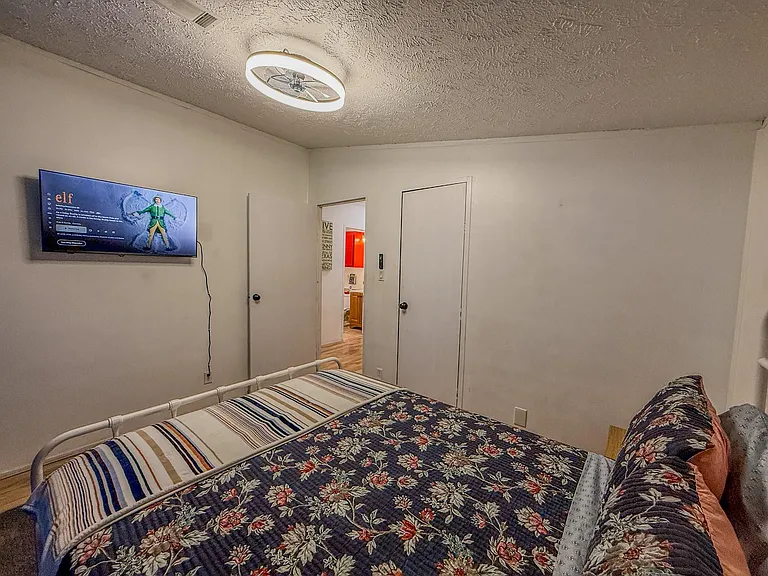 2015 Holly St — Photo 13