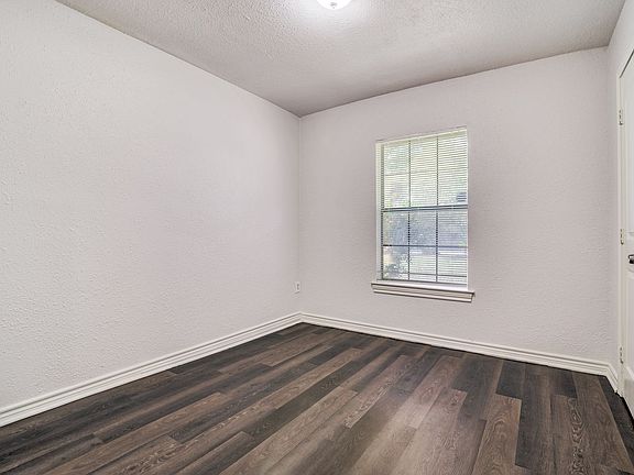 5th image of 818 Quinette Dr