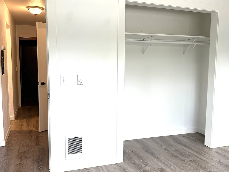 5220 California Ave SW #31 — Photo 9