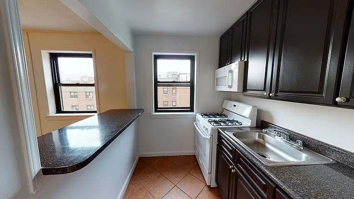 Rented by Revona Properties | media 5