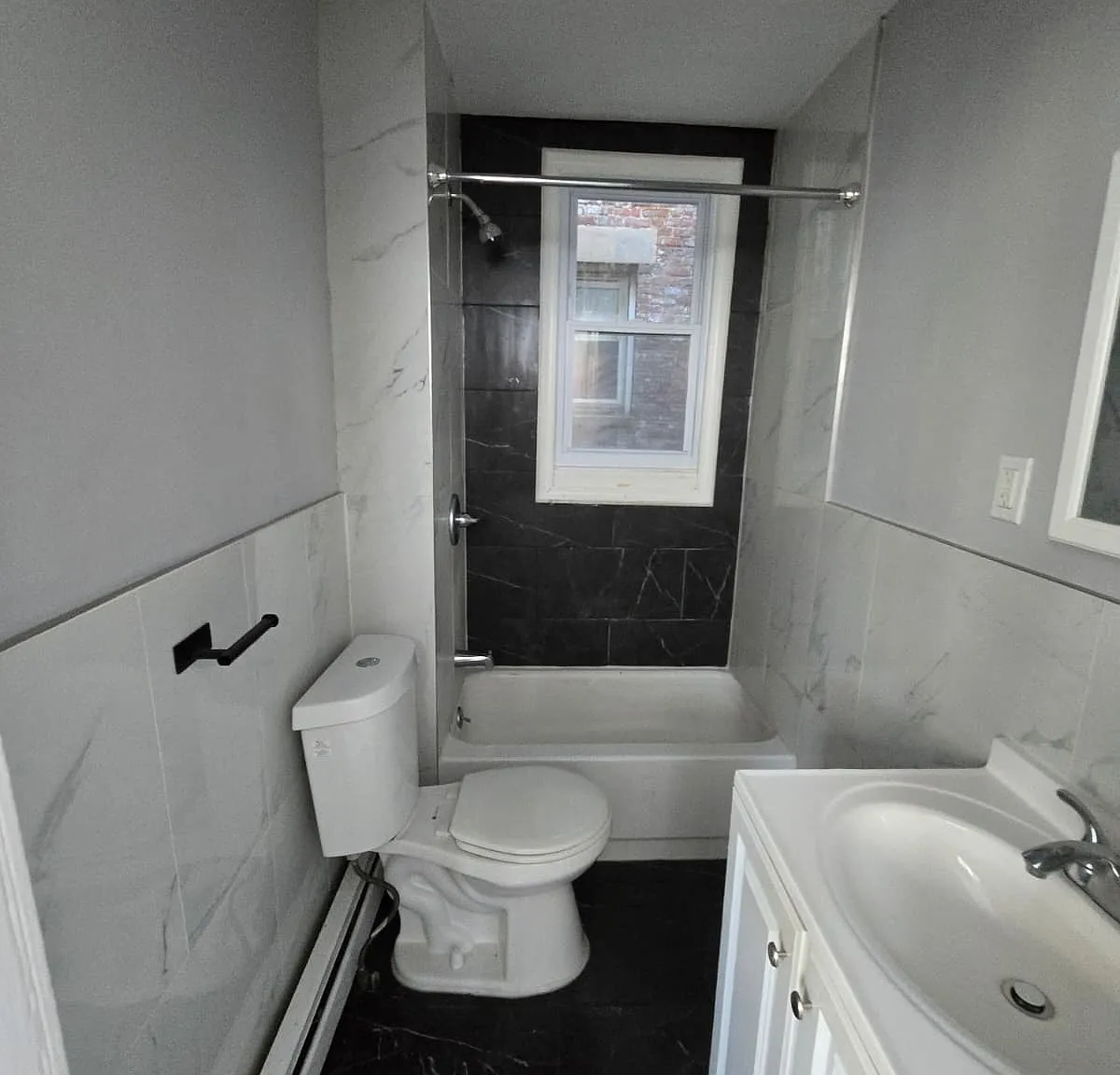 3 bed, $1,800 — Photo 4