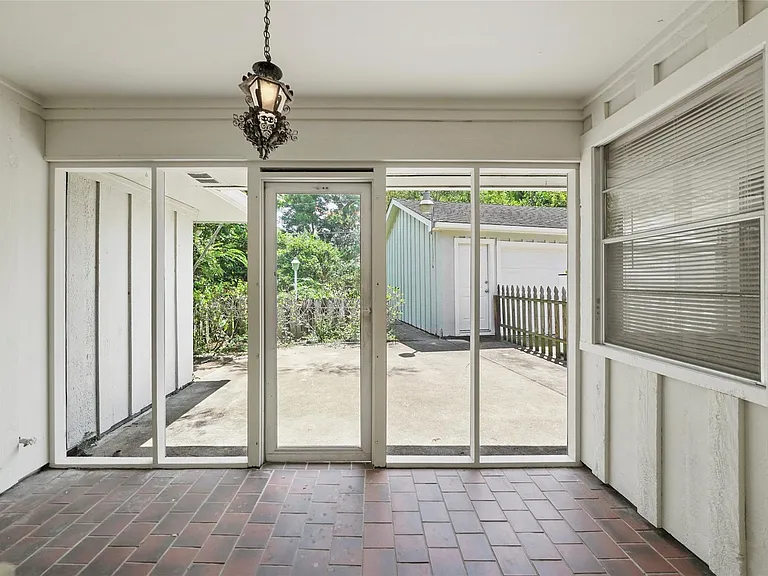 4406 Rosebay Dr — Photo 22