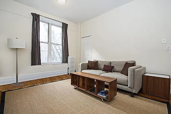 Sold by Prime Manhattan | media 9