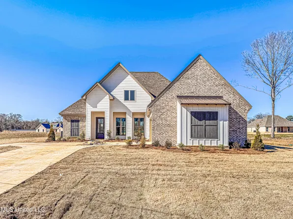 412 Lennon Ln, Brandon, MS 39047